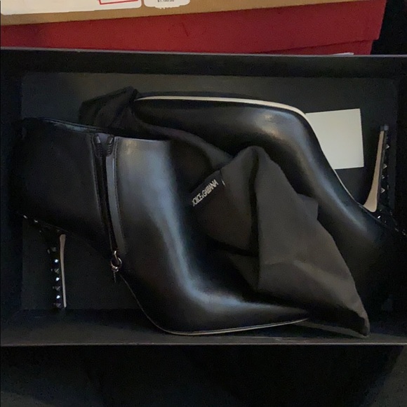 New Dolce & Gabbana black leather belucci boot - Picture 7 of 9